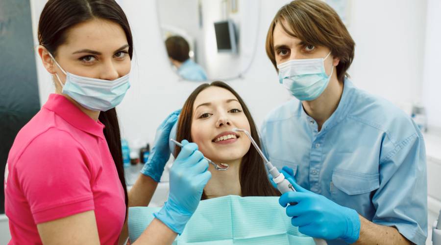 Survey reveals dentists’, dental nurses’ concerns over future